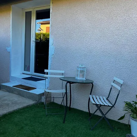 Petite Maison Dans Le Beaujolais