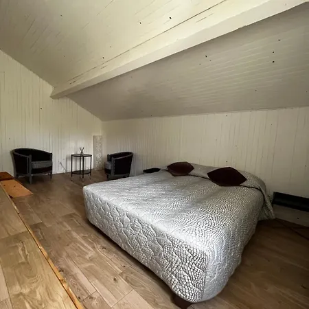 Petite Maison Dans Le Beaujolais *